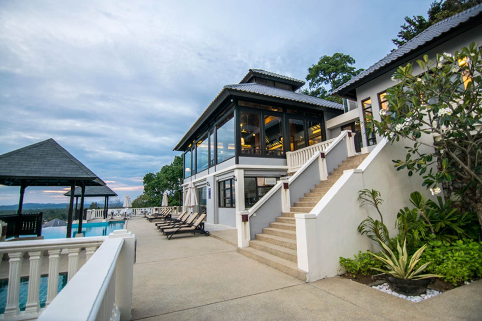 Royale Chulan Cherating Villa Exteriör bild
